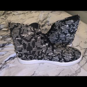 Need Gone SUPRA HIGH TOPS RARE CUTE